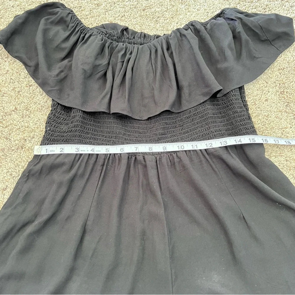 ASOS DESIGN off shoulder ruffle playsuit with shirring - Picture 10 of 12